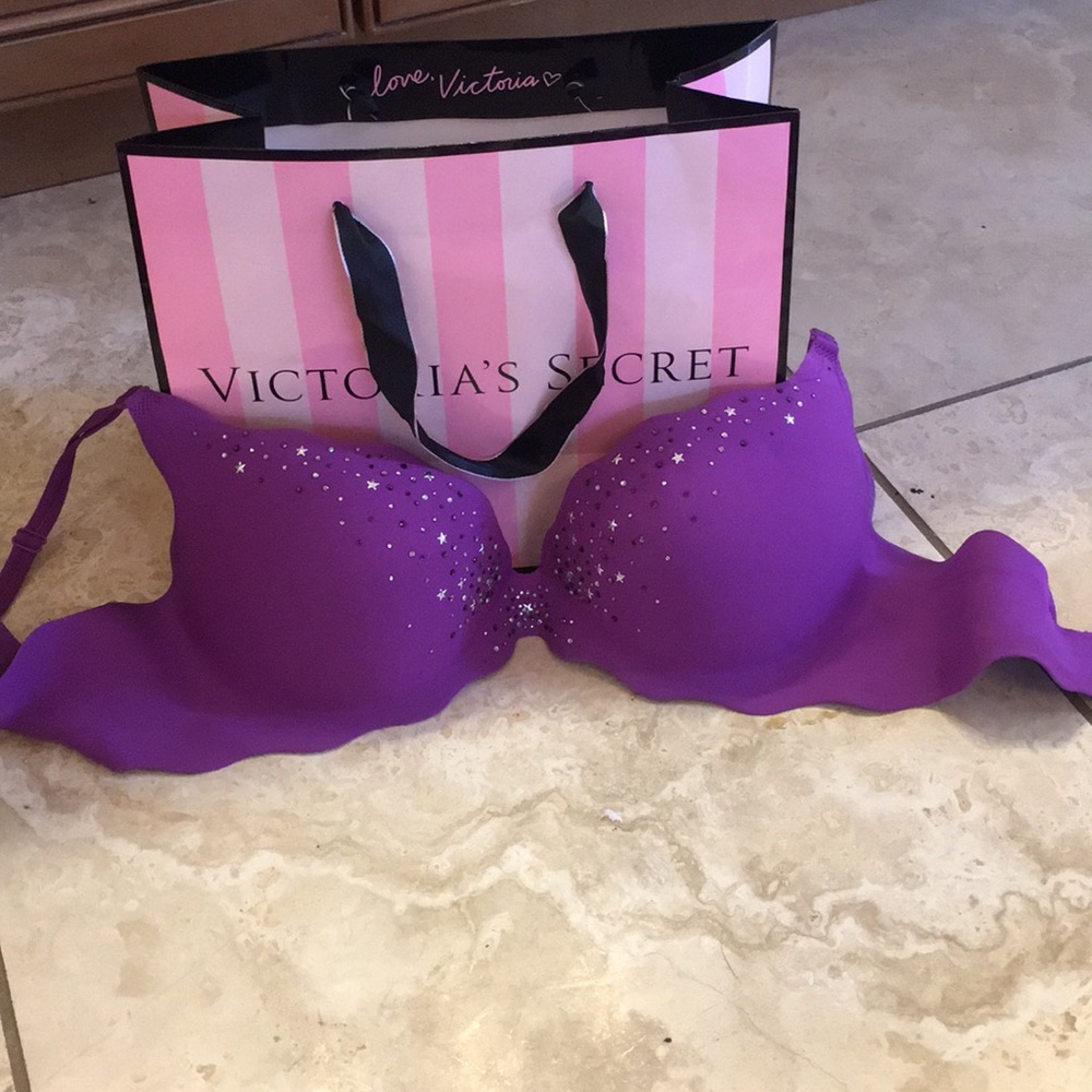 Victoria’s Secret bra